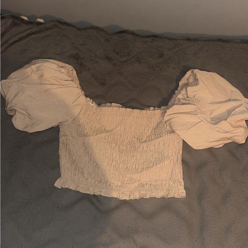 Vestique Cream Puff Sleeve Blouse